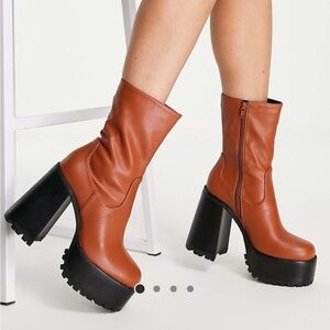Women's Tan Platform Boots